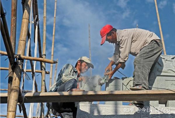 如何解决建筑工地招工难题，建筑工人找活简单轻松